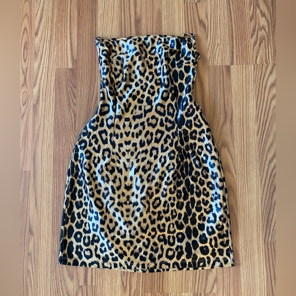 Back-less mini satin dress, leopard print.